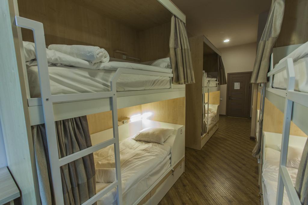 Holiday Hotel & Hostel Jerevan Eksteriør bilde