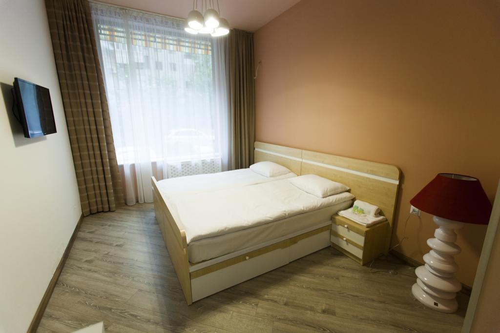 Holiday Hotel & Hostel Jerevan Eksteriør bilde