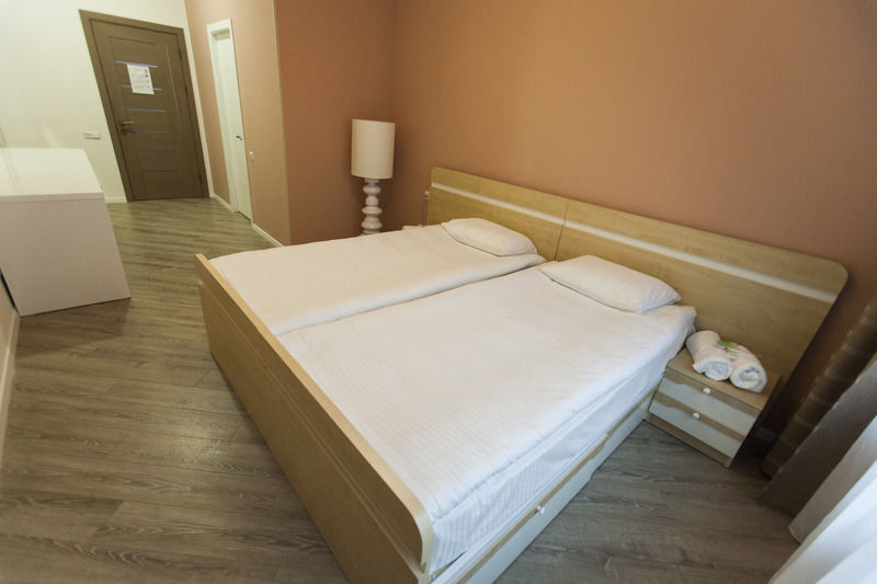 Holiday Hotel & Hostel Jerevan Eksteriør bilde