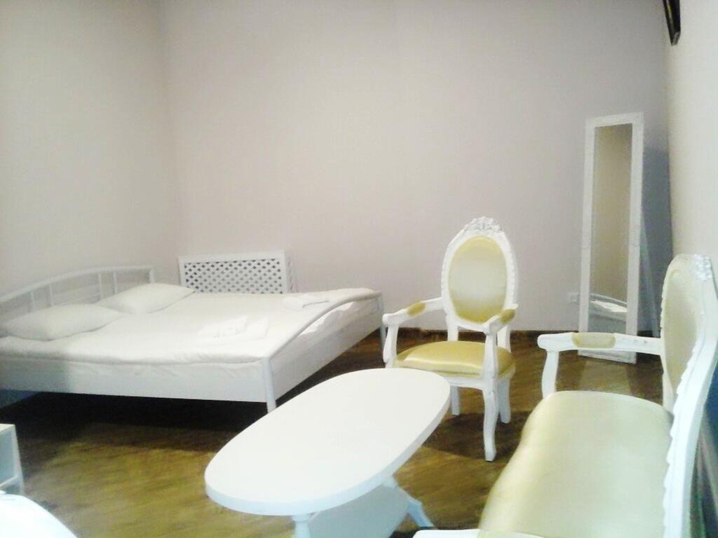 Holiday Hotel & Hostel Jerevan Eksteriør bilde