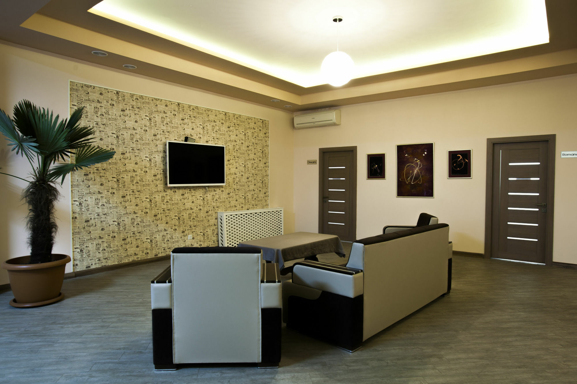 Holiday Hotel & Hostel Jerevan Eksteriør bilde