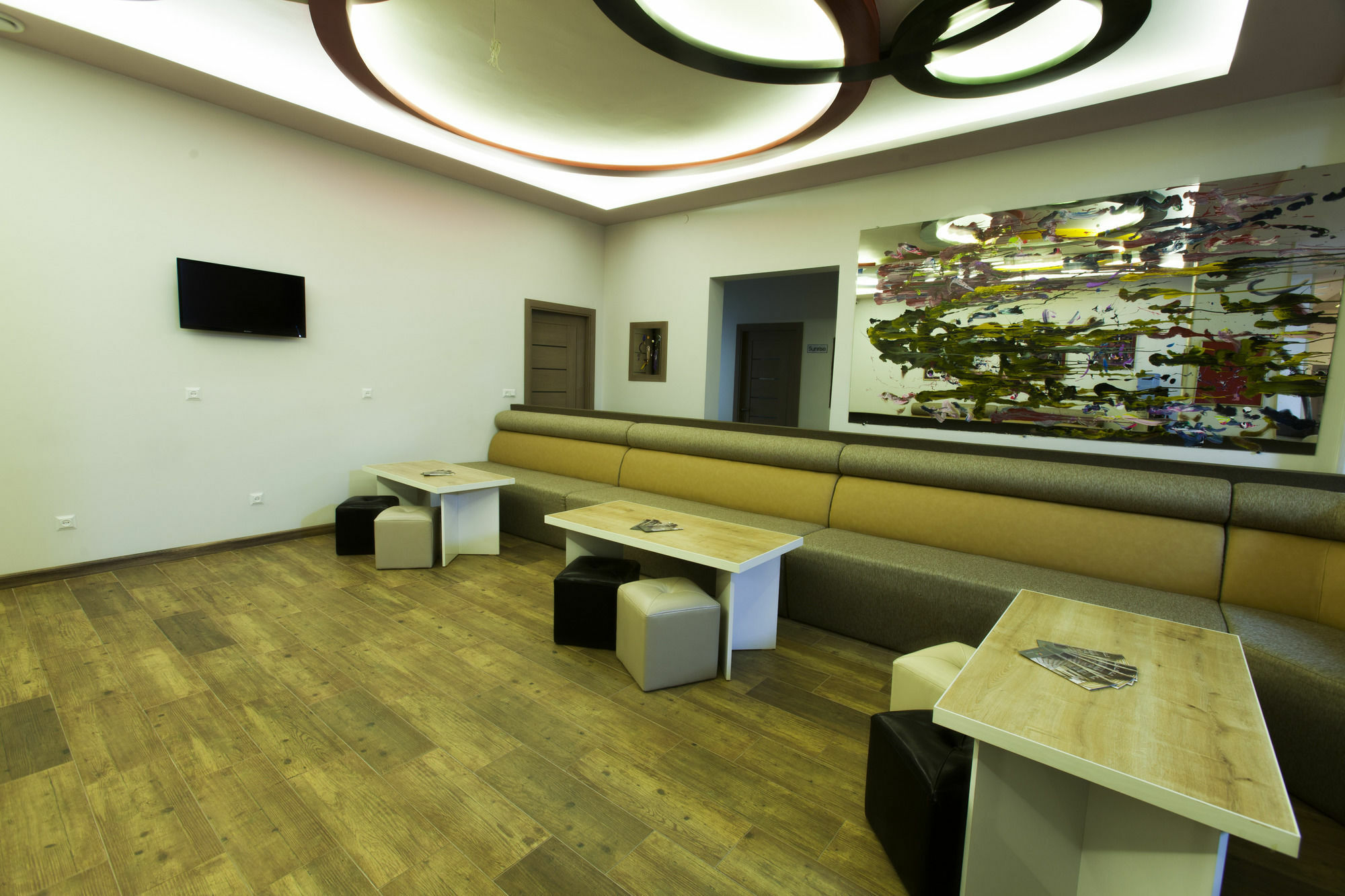 Holiday Hotel & Hostel Jerevan Eksteriør bilde