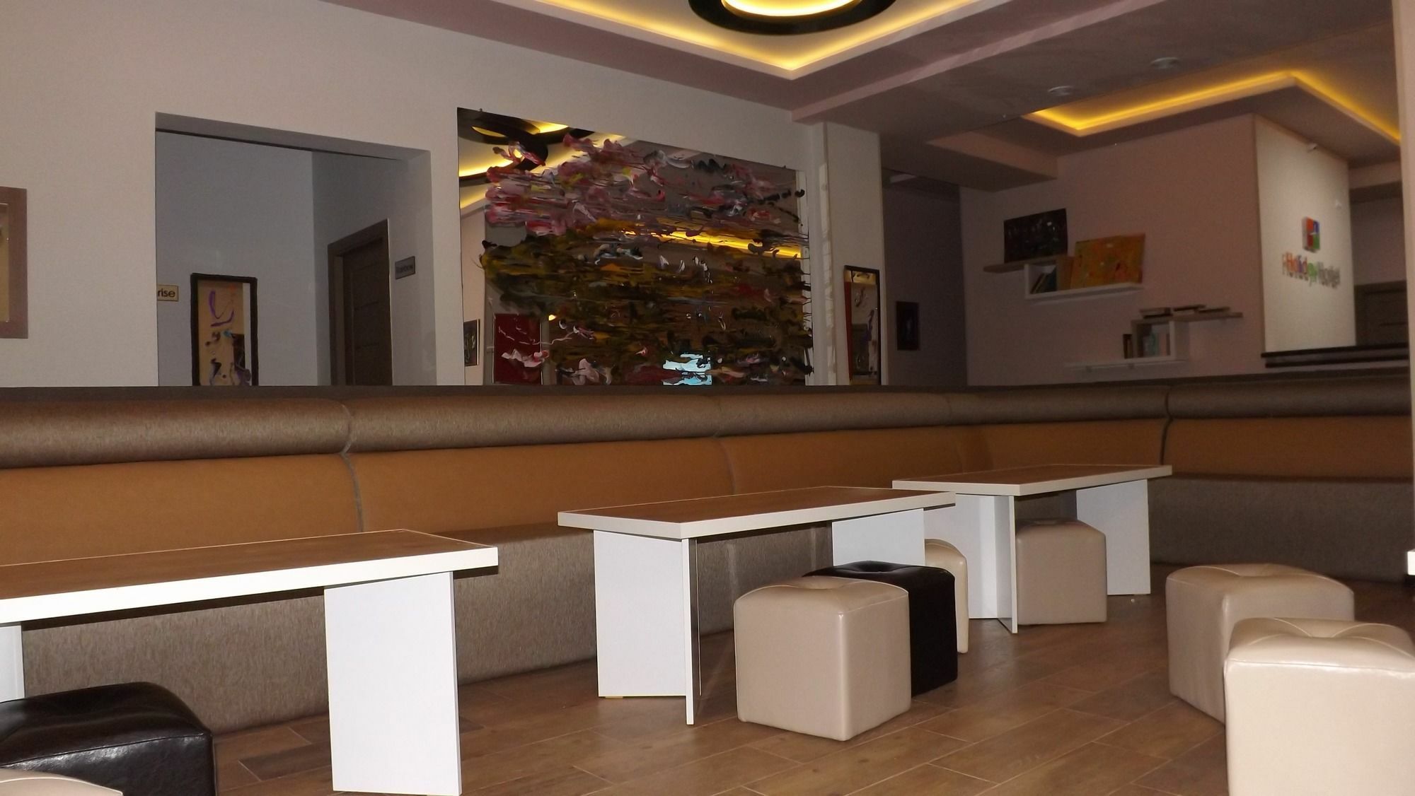 Holiday Hotel & Hostel Jerevan Eksteriør bilde